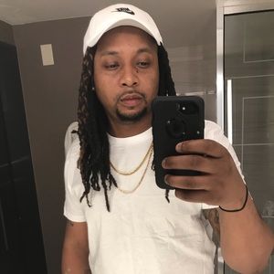 Meet your Posher, Devonte